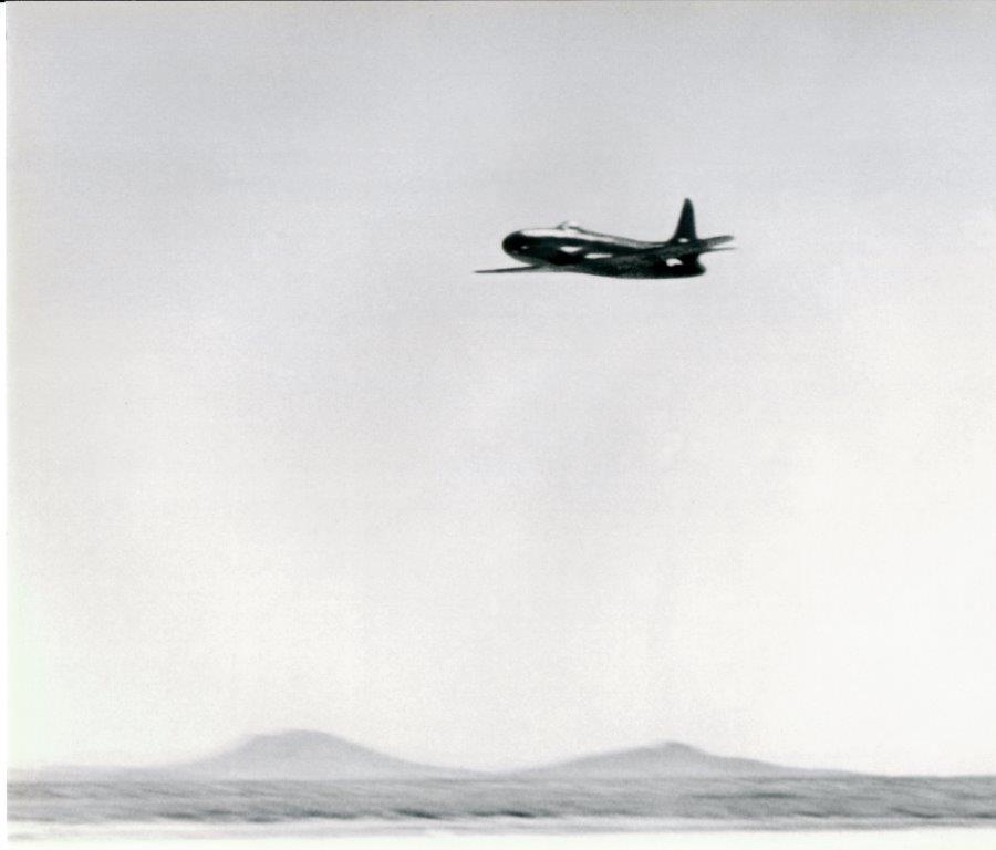 First flight of XP-8A on 8 Jan 1944.